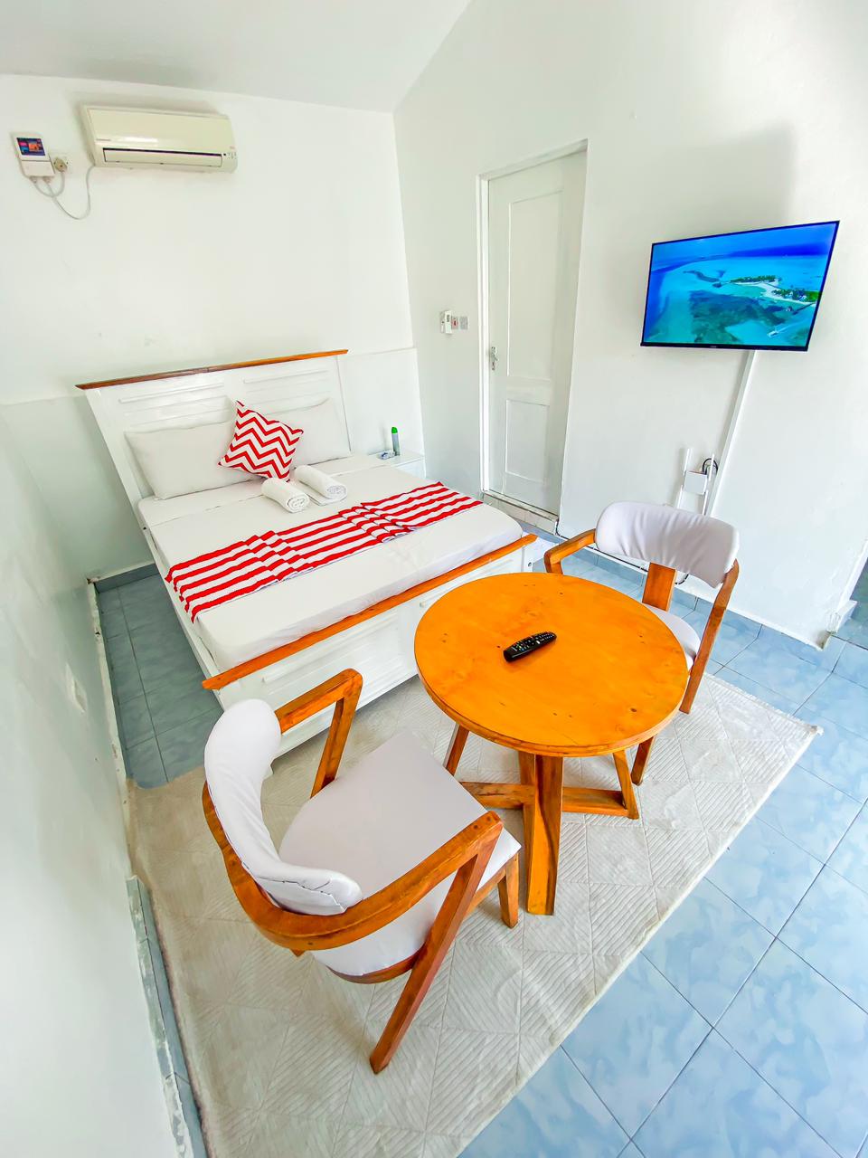 Sand Dollar Apartments View 8